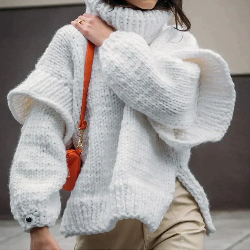 Simona | Maglione Oversize a Collo Alto per l'Inverno