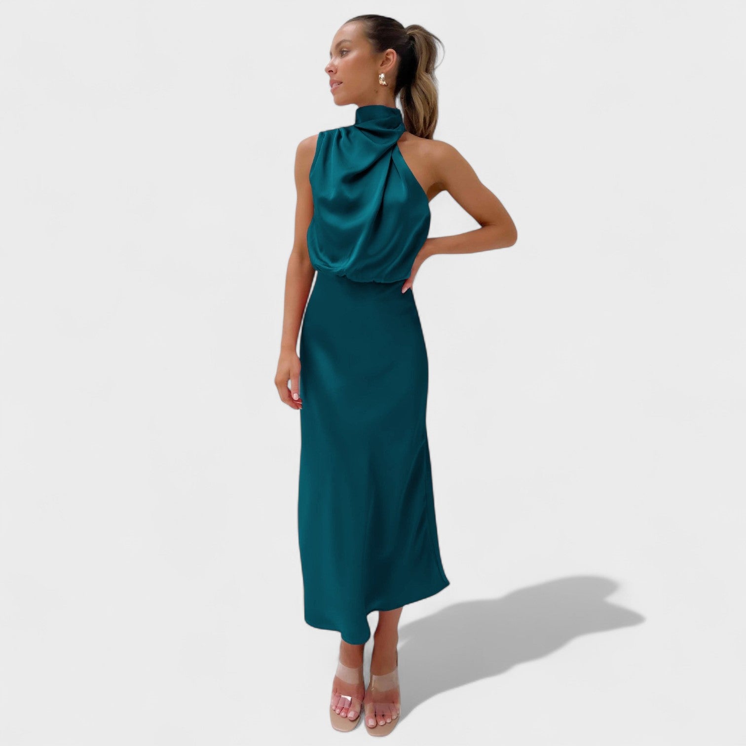 Abito Elegante in Raso per Occasioni Speciali