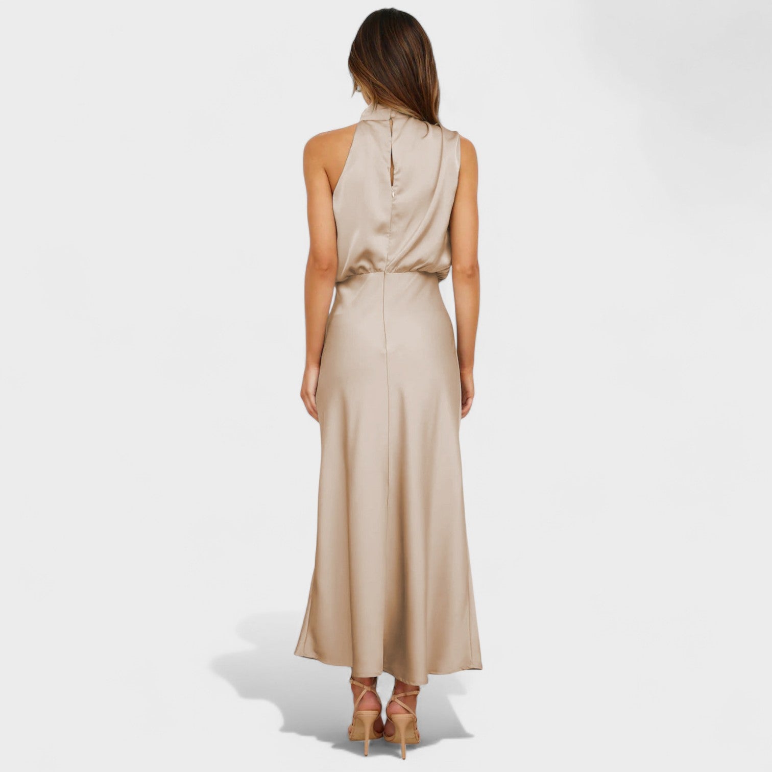 Abito Elegante in Raso per Occasioni Speciali