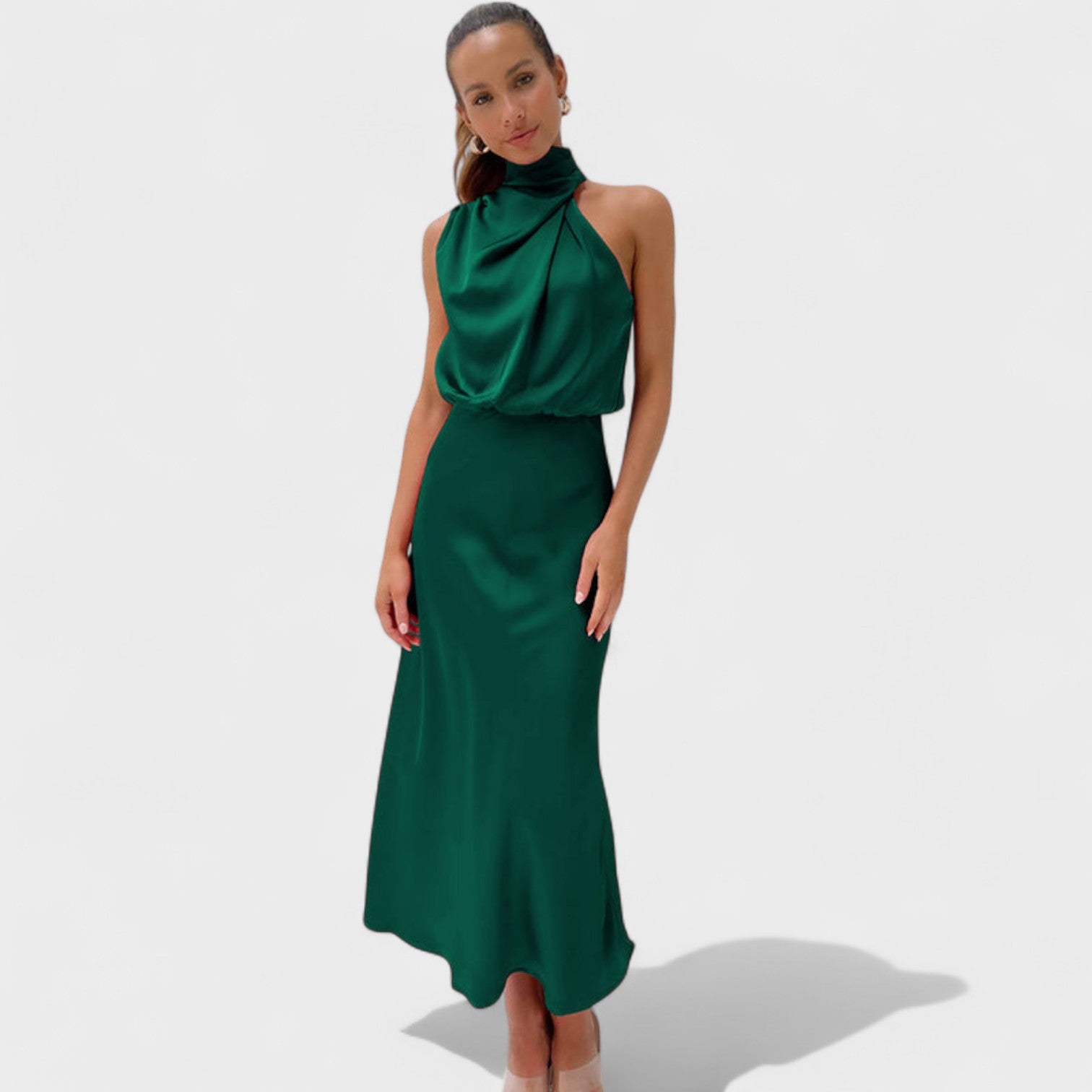 Abito Elegante in Raso per Occasioni Speciali