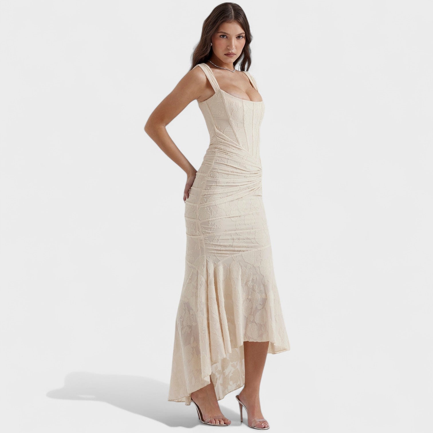 Abito Elegante con Silhouette Scolpita