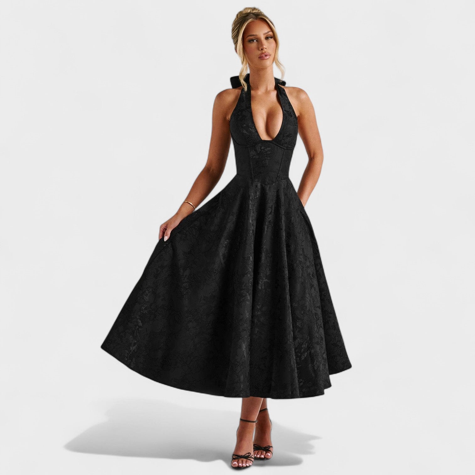 Vestito Midi Testurizzato con Scollo Halter