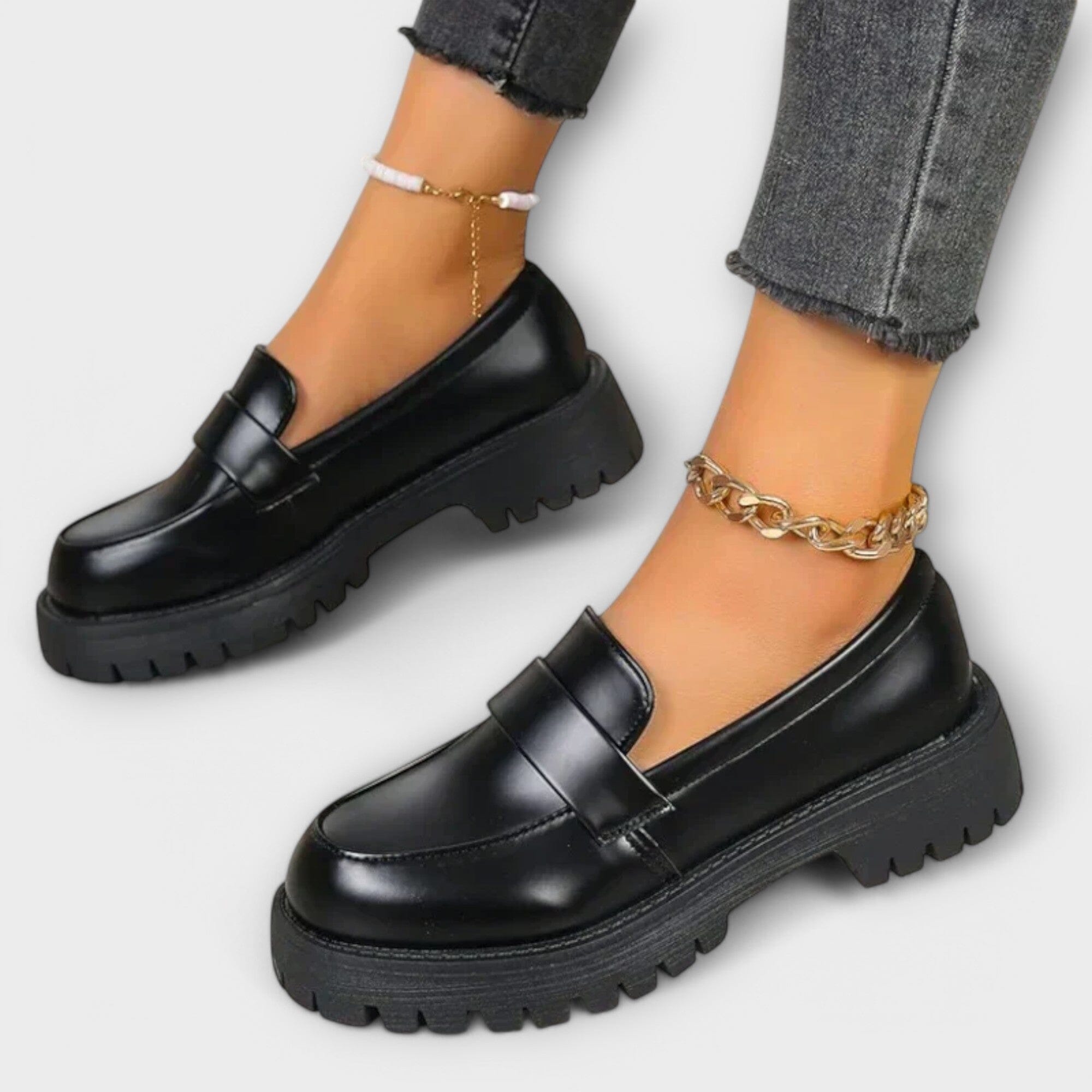Mocassino Donna con Design Ortopedico e Zeppa Satinata
