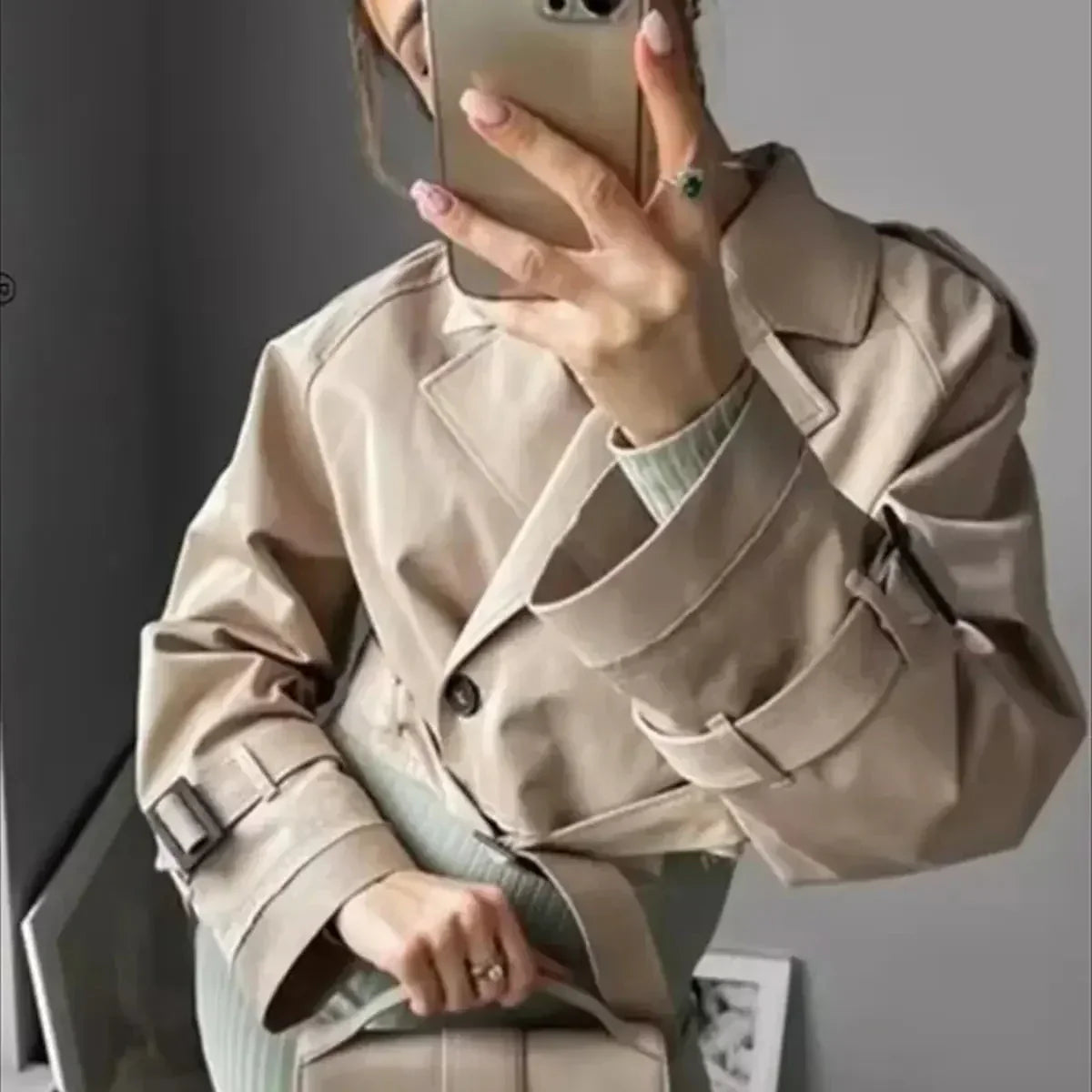 Kira | Trench Corto Elegante da Donna